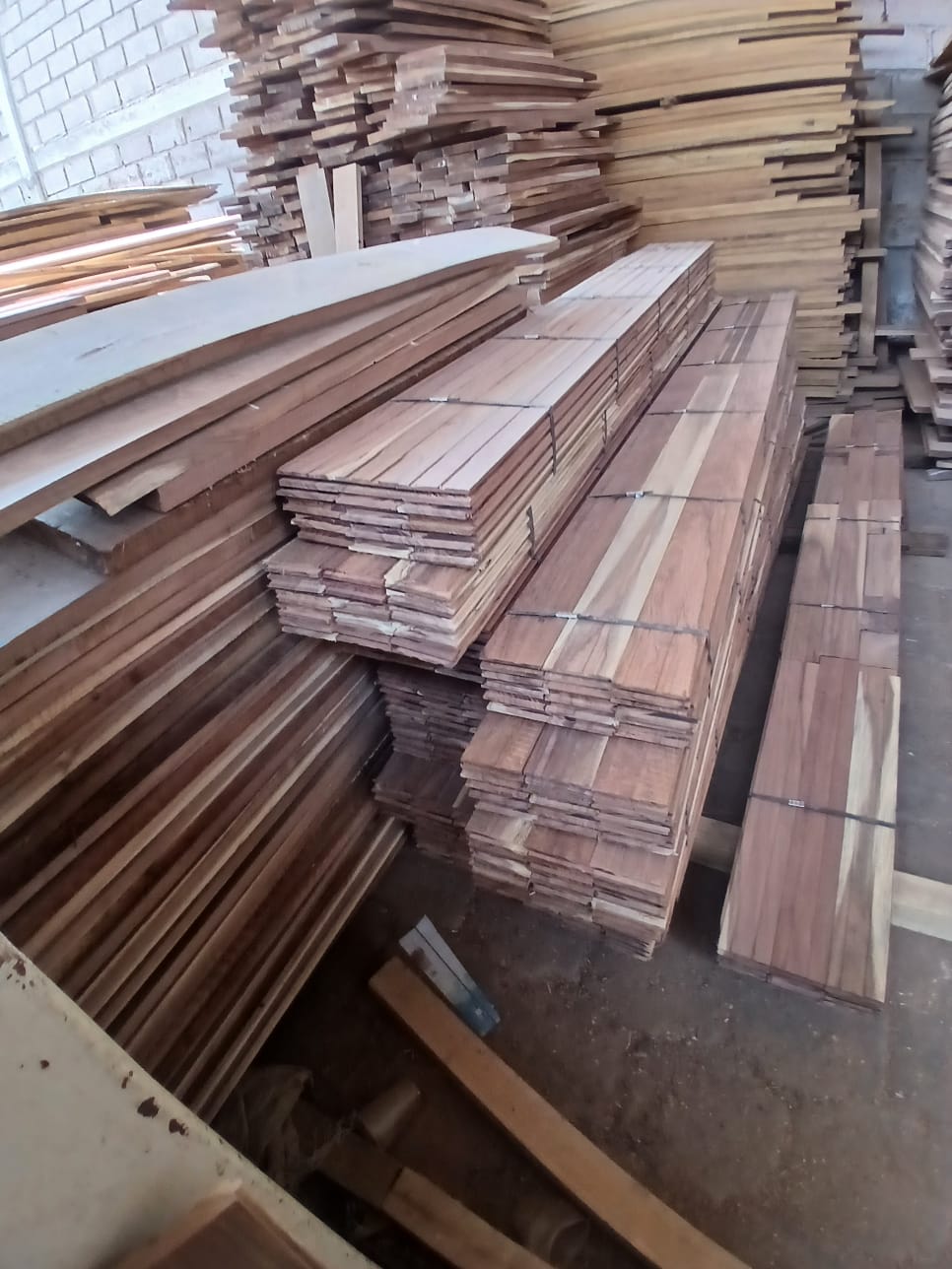 Imagen de madera sólida 5